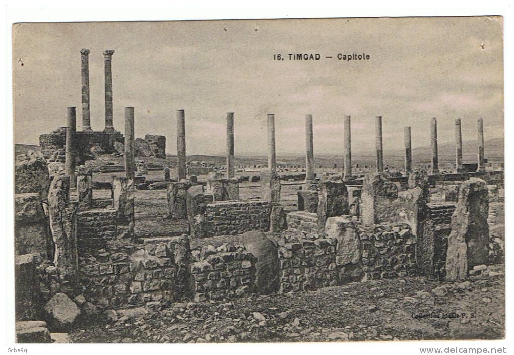 RUINES ROMAINES DE TIMGAD  CAPITOLE
