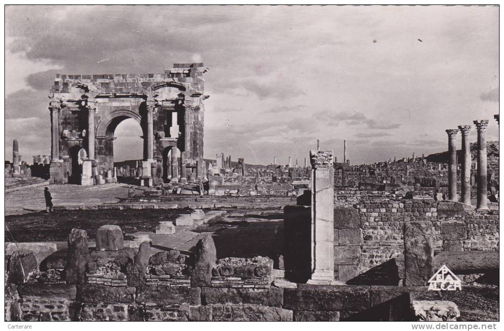 ALGERIE,AFRIQUE DU NORD,Cité antique,ruines romaines,TIMGAD,1958,arc trajan,correspondance du sergent rubillais,AFN,FM