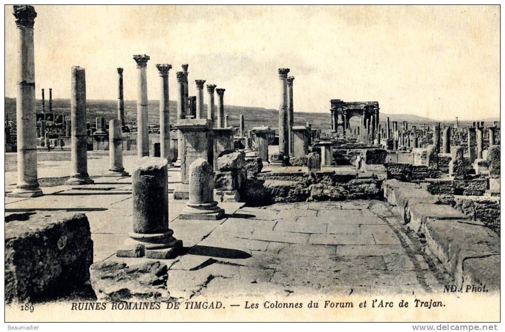 Algérie ruines romaines de Timgad Thamugadi arc de Trajan