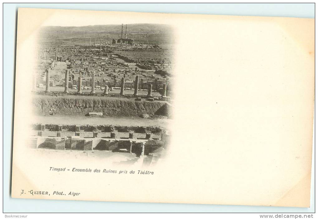 ALGERIE  TIMGAD  ENSEMBLE DES RUINES PRIS DU THEATRE