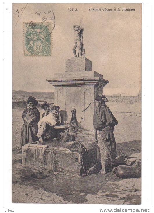 CPA TIMGAD  Femmes Chouia à la Fontaine, 1908, Animée