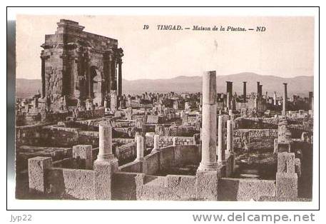 Jolie CP Ancienne Algérie Timgad Maison de la Piscine - Ed ND 19 - cp pas écrite