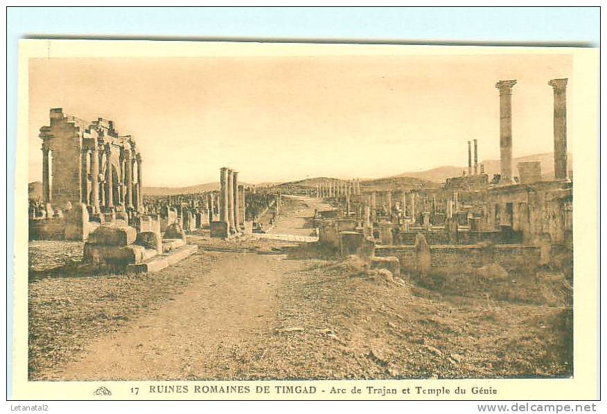 Ruines Romaines de TIMGAD / Arc de Trajan et Temple du Génie