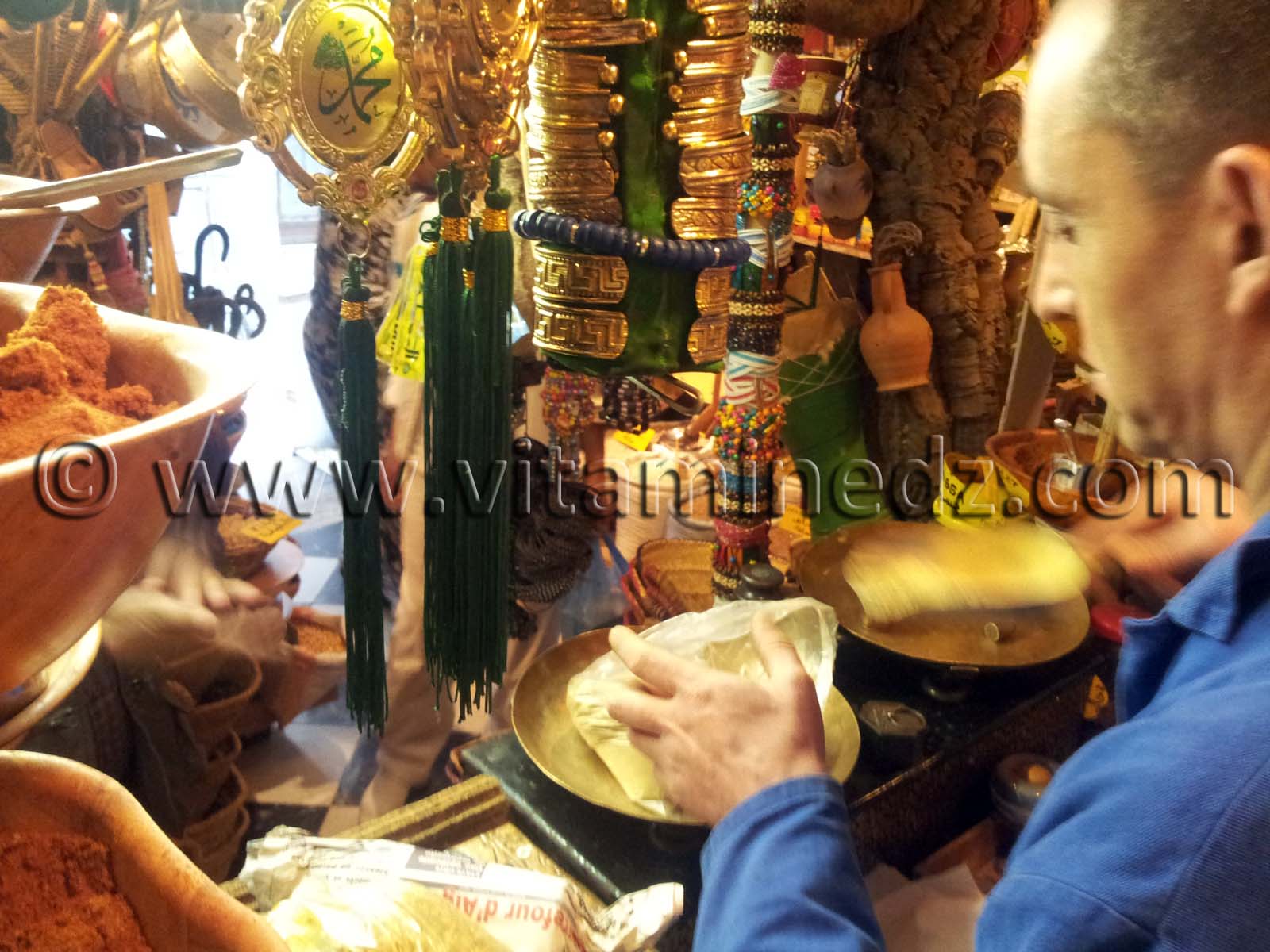 Epices du Monde du Maroc et de l'Algerie chez Brixi Noureddine, Rue Kaldoun, Tlemcen