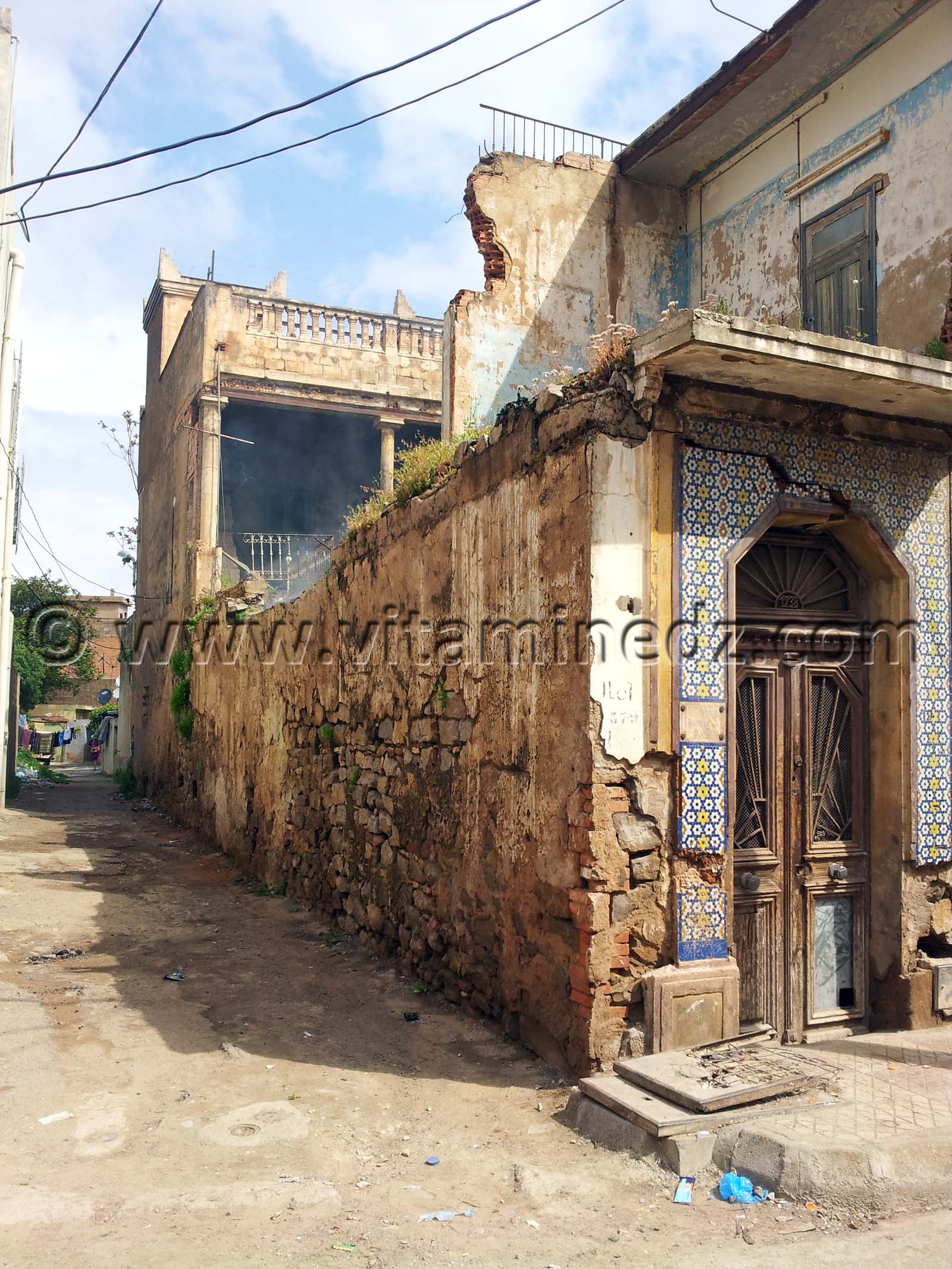 Agadir Rue du minaret Tlemcen  villa Kamal et Djamal datant de 1938 en ruines