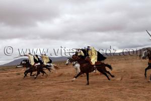 Fantasia Tlemcen  Waada de Magoura, commune d\'El Bouihi, et course hippique organisée en parallèle