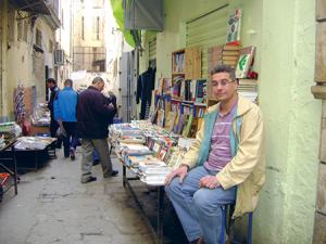 Abdelaziz Kerboua bouquiniste à Constantine: Livre passion