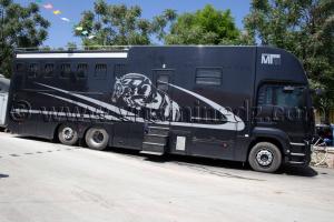 Camion pour le transport de chevaux