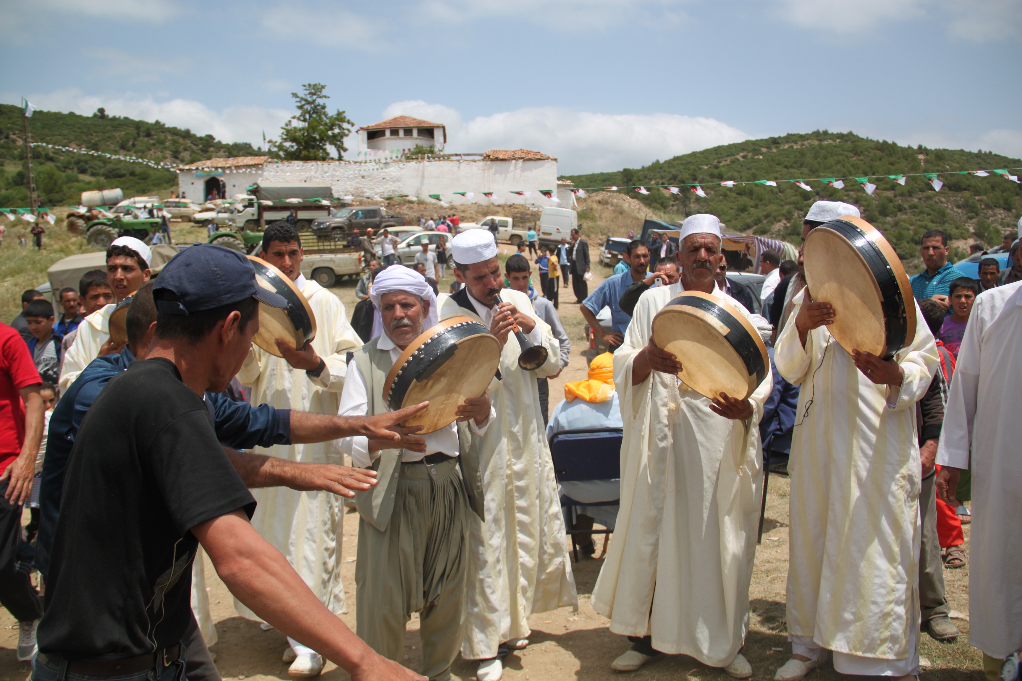 الزيارة الموسمية لزاوية الشيخ بن عيسى بوزرة المدية جوان 2013