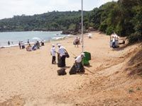 Tipaza - La Corne d’Or fait peau neuve:  Volkswagen et les scouts mènent une opération de nettoyage