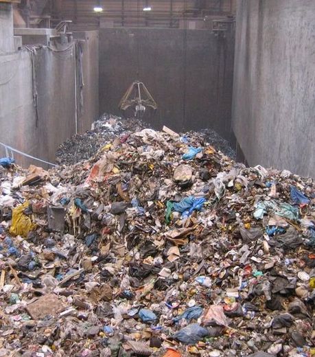 Planète - En pénurie de déchets, la ville d'Oslo en importe d'autres pays