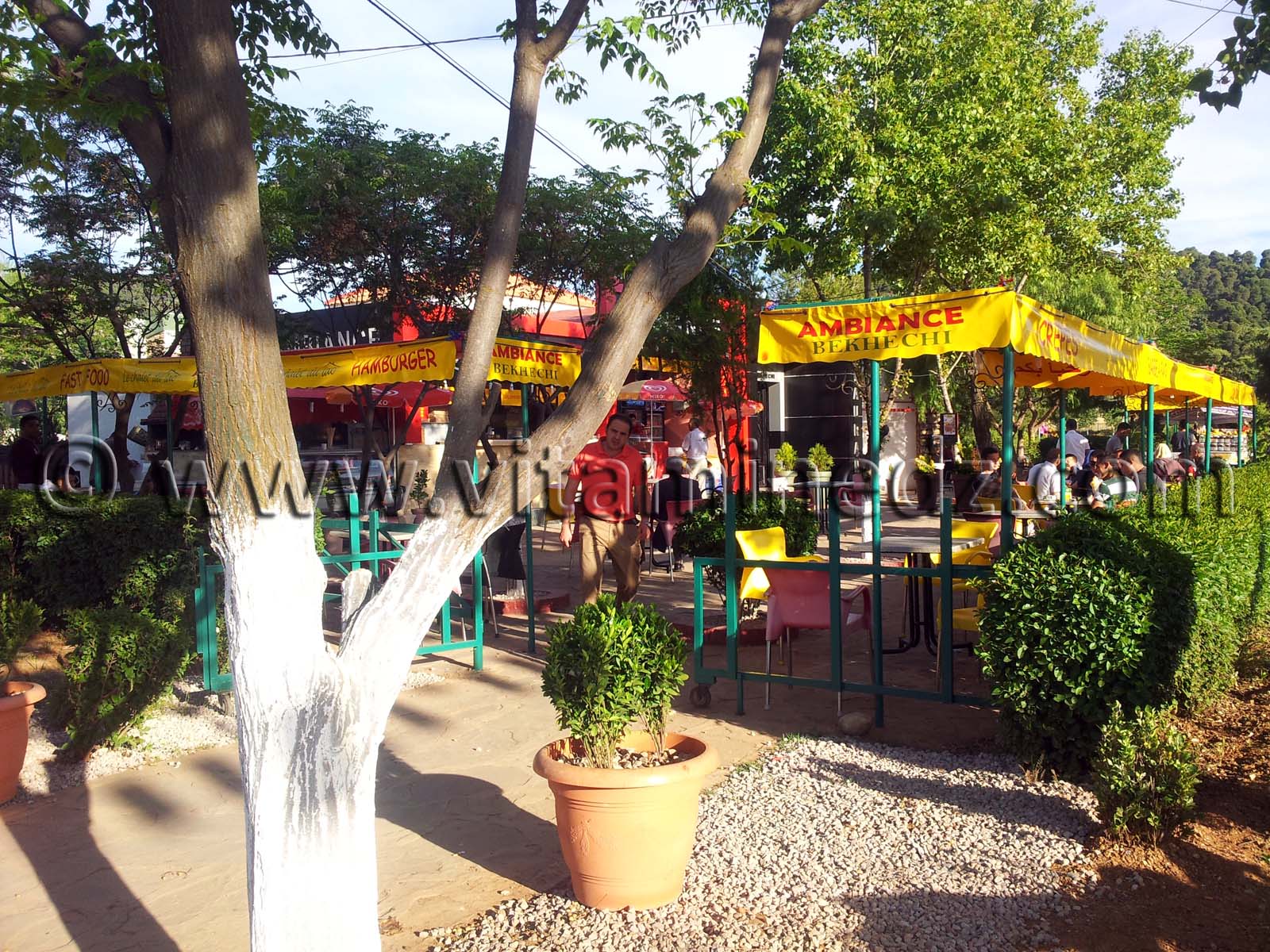 Restaurant Ambiance de BEKHCHI au plateau de Lalla Setti