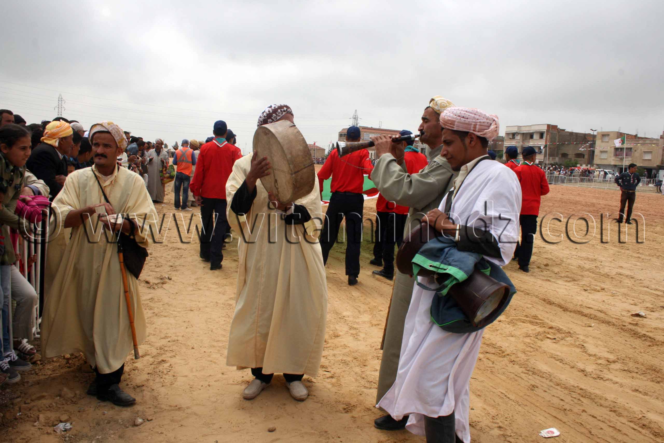 Bendir au Salon du Cheval de Tiaret (8ème édition - Juin 2013) - Fantasia, fête populaire.
