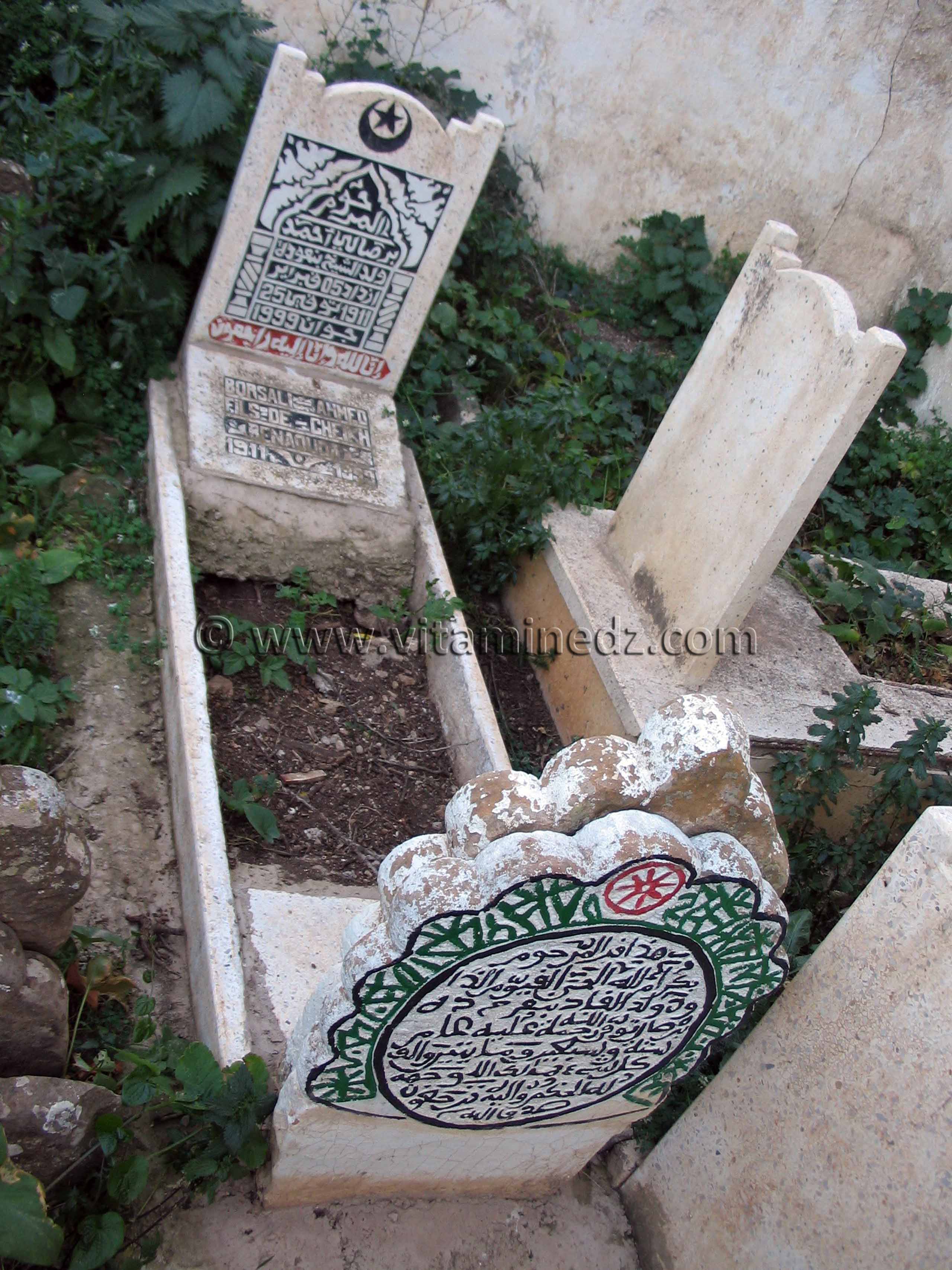 Tombe de Borsali Ahmed fils de Sidi Benaouda Borsali, khalifa de cheikh Benyelles Ettilimssani, Tlemcen