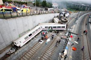Planète - Espagne: Un train déraille, faisant une cinquantaine de morts