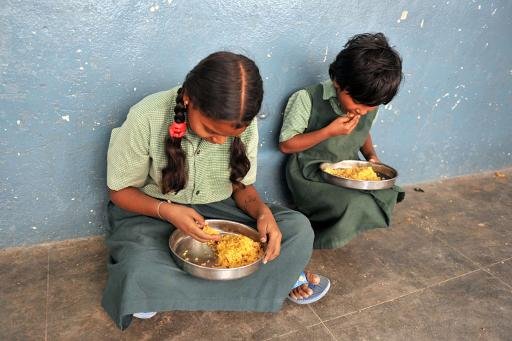 Planète - Inde: 21 écoliers meurent d'une intoxication alimentaire