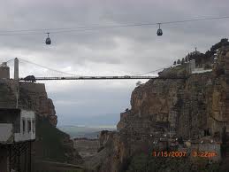 Constantine - Le téléphérique, un moyen de transport aléatoire