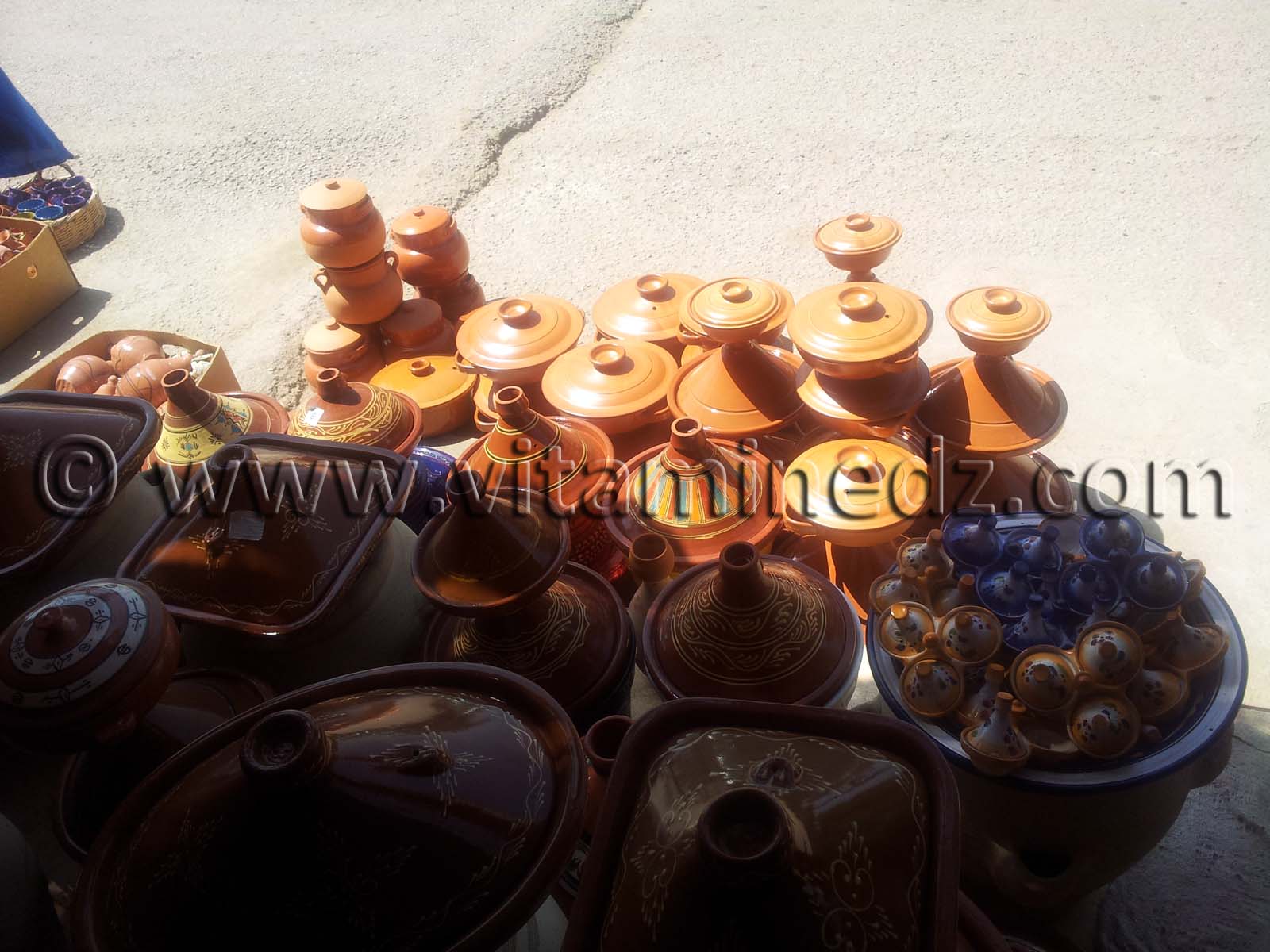 Tajines marocains, algeriens, tunisiens sur la route Tlemcen - Oran à l'Emir Abdelkader (Platrière) Wilaya de Ain Temouchent