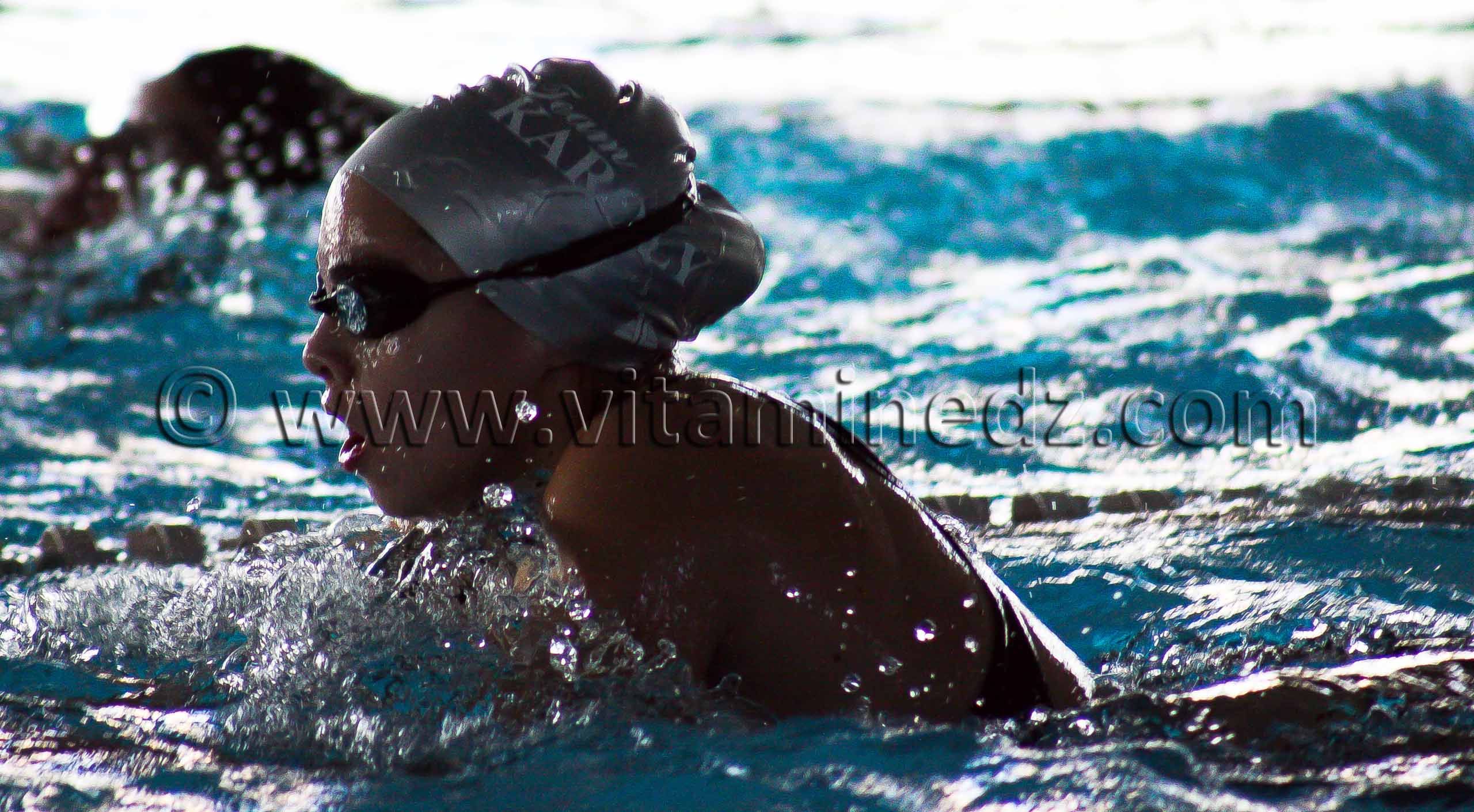 Tlemcen - Natation  Equipe de nageurs du WAT à la Piscine olympique de Tlemcen, Manager  Réda Yadi
