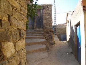 IGHIL IGOULMIMENE AZRIV ET SES PORTES