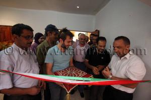 L\'artiste plasticien Noureddine Benhamed  Exposition \ le rectangle vertical\  du 26 septembre au 14 Octobre 2013 à la galerie Hamche, Maison de la culture de Tlemcen.