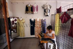Tlemcen - couturière Kaftans (marocains, tlemceniens) , Karakous, Centre d\'artisanat de Bab Zir