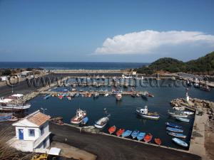 Jijel - Ziama Mansouriah, Port de pêche et presqu\'île Mansouria (Septembre 2005)