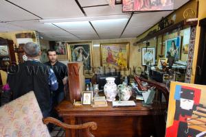 Le seul antiquaire \ officiel de Tlemcen\  Sise à Rue de la Paix, tableaux, livres anciens, statuettes ...