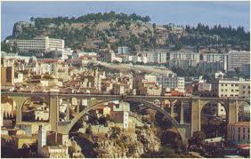 Constantine - Des guides pour faire connaître la ville