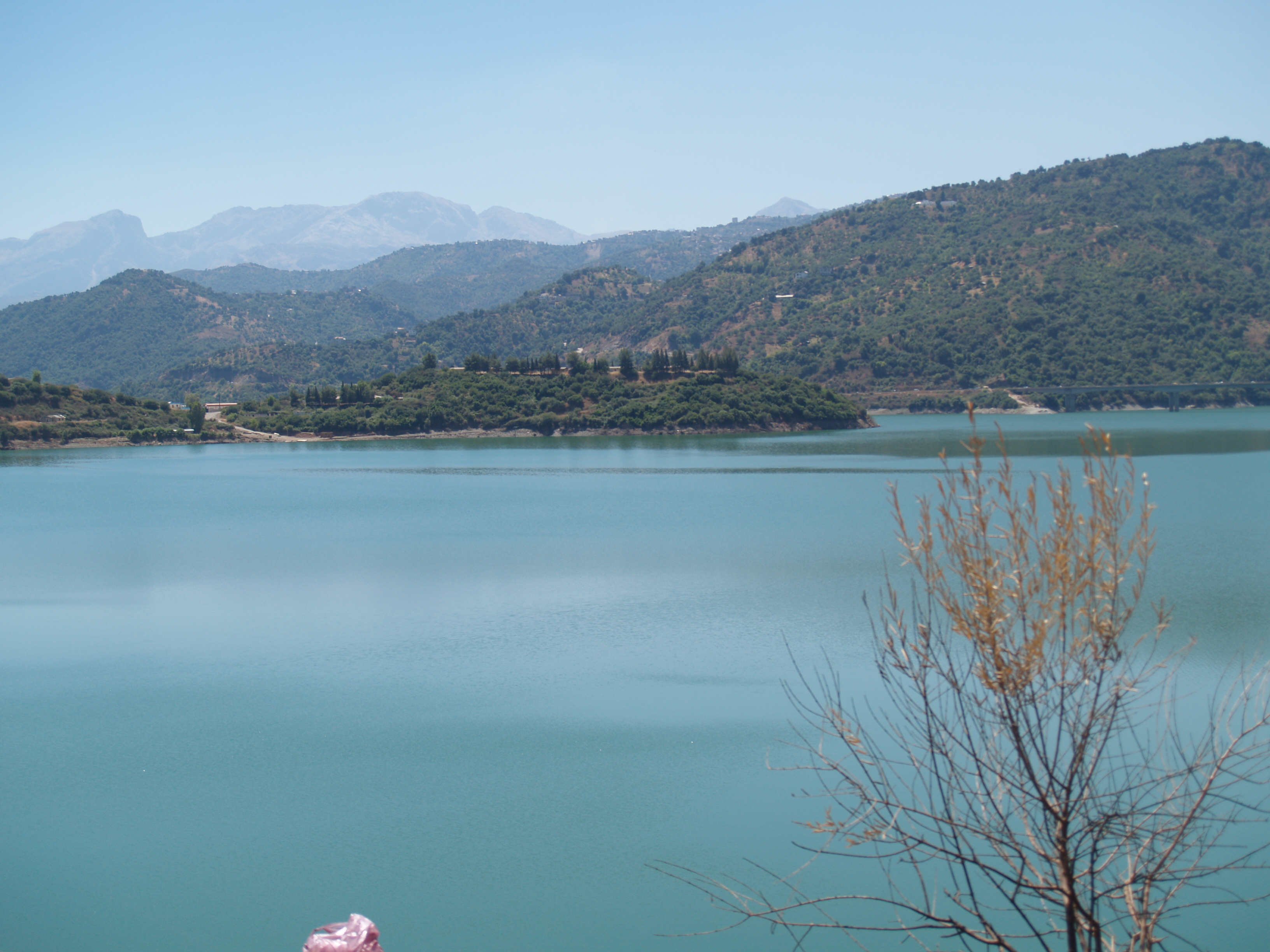 IGHIL IGOULMIMENE  L'EAU = LA VIE