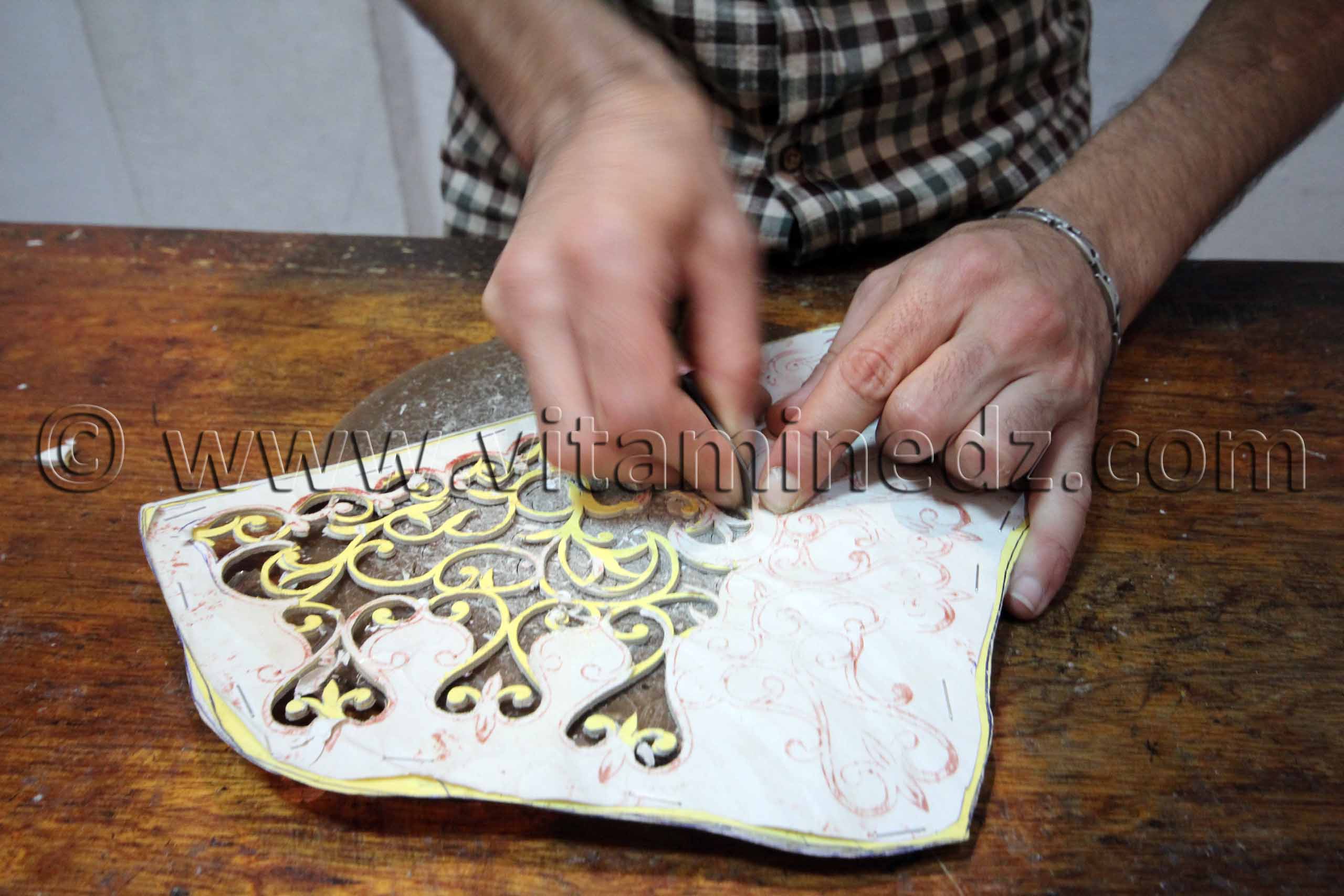 Confection Karakou de Tlemcen - Centre d'artisanat de Bab Zir