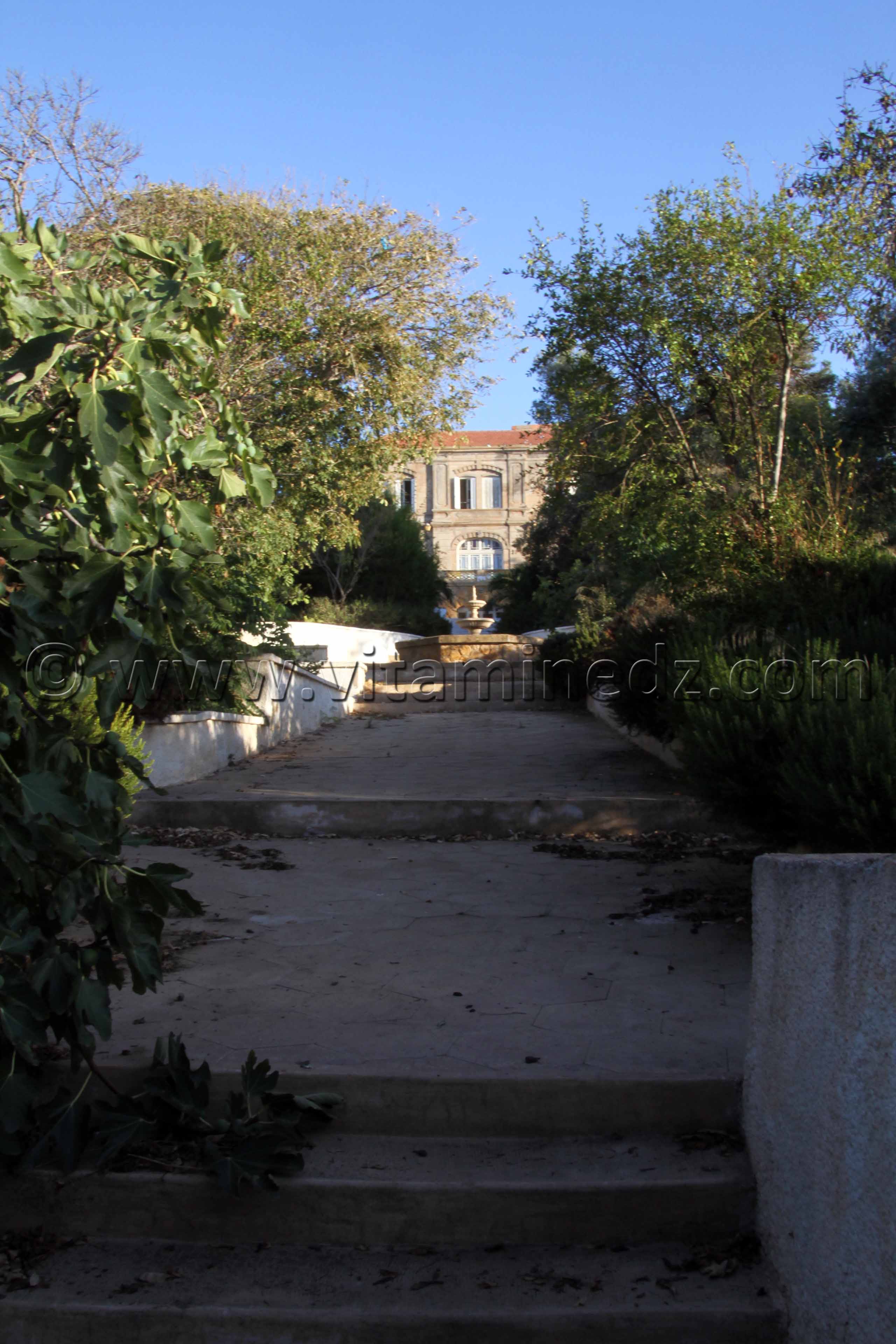 Beau manoir colonial Beni Saf (W. Aïn Temouchent)