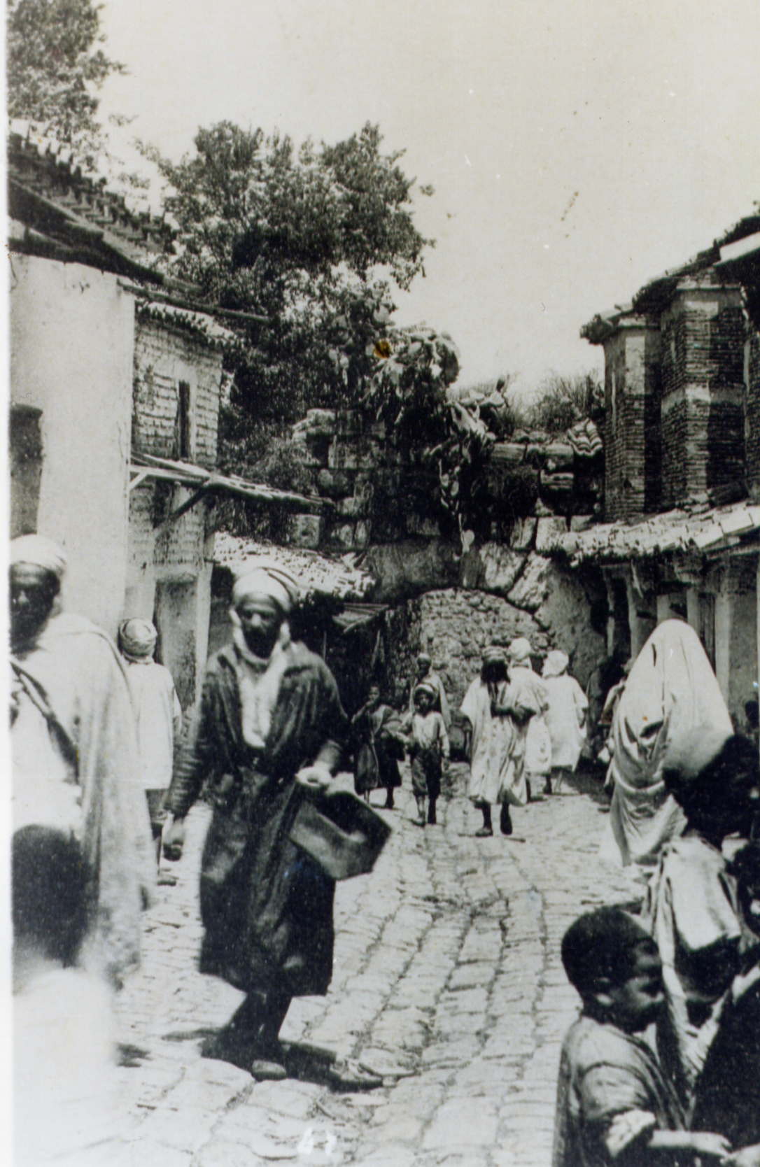 MILA RUELLE VIELLE VILLE