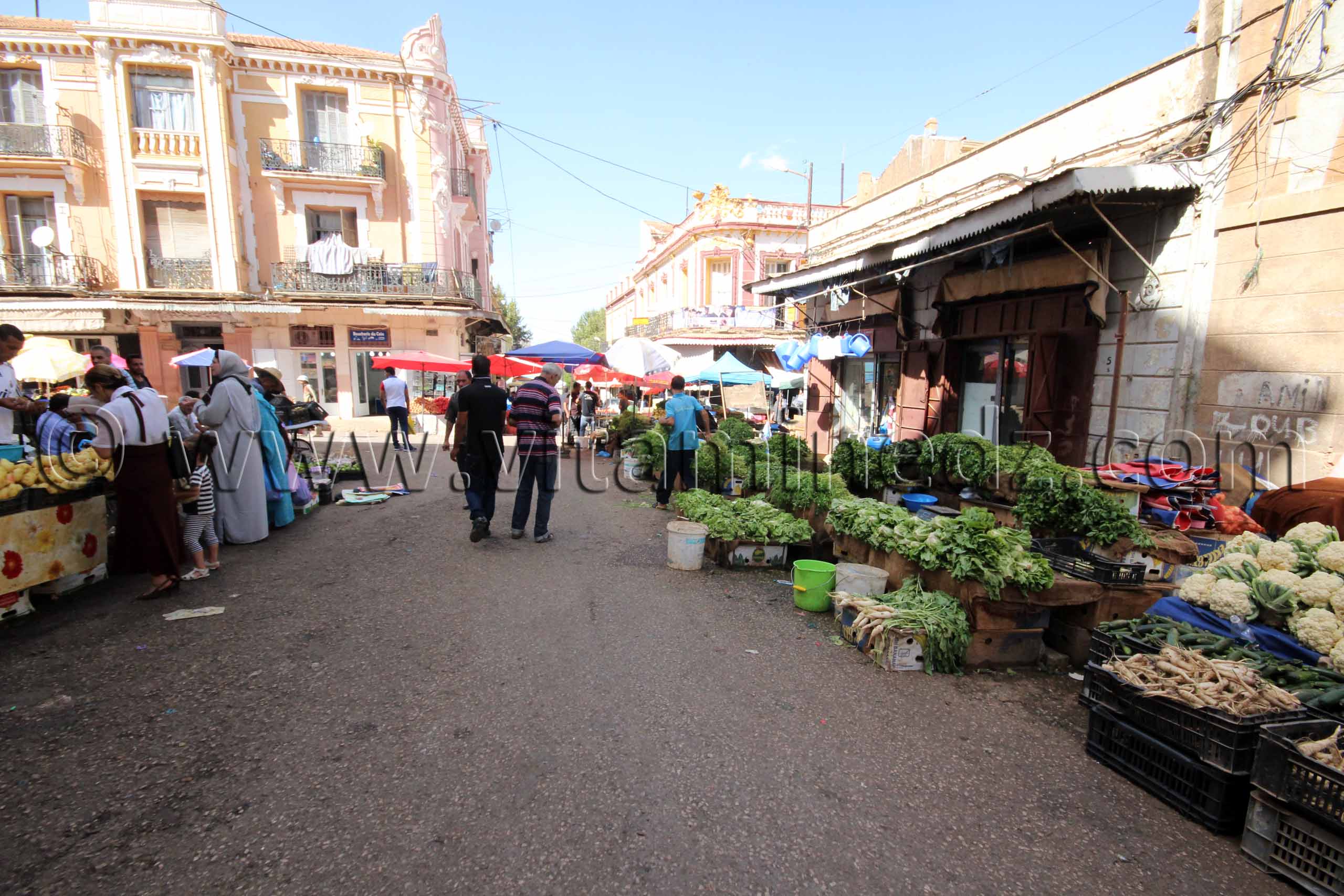 Marché de Tlemcen, un souk qui a traversé les siècles avec les mêmes scènes presque immuables