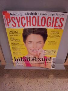 Les revues qui se promenent a l'institut français