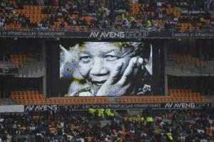 Afrique - Afrique du Sud: Le monde unanime dans son éloge à Mandela,  géant de l'Histoire