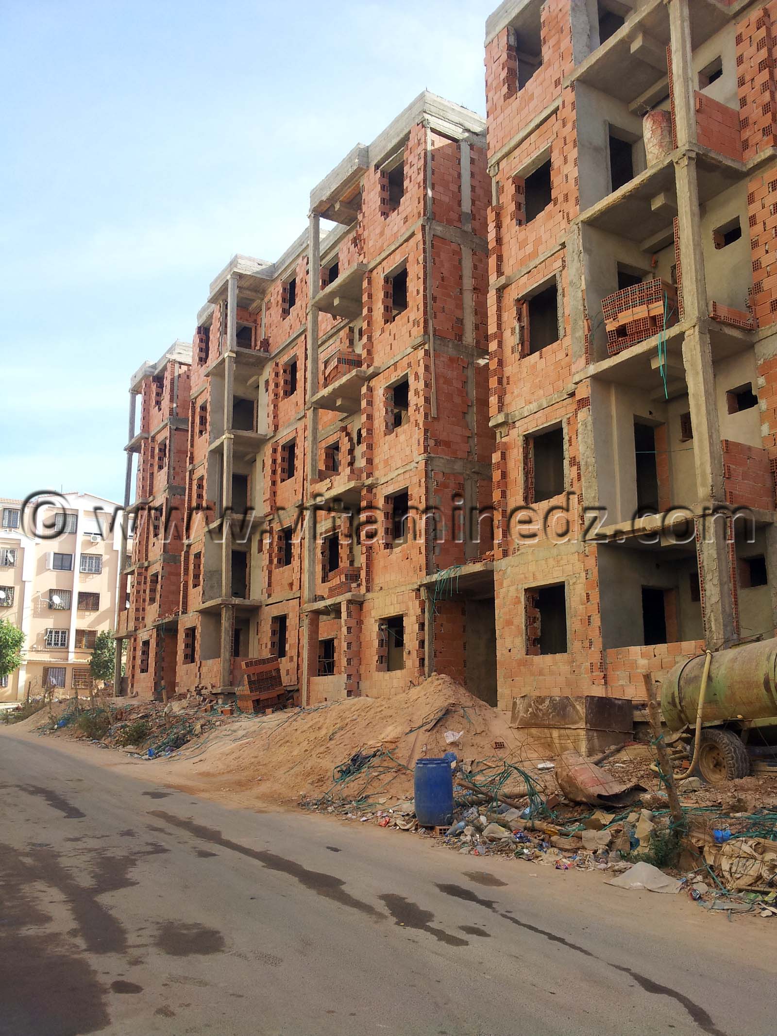 OPGI Tlemcen, à Oujlida un immeuble plein de défauts flagrants.