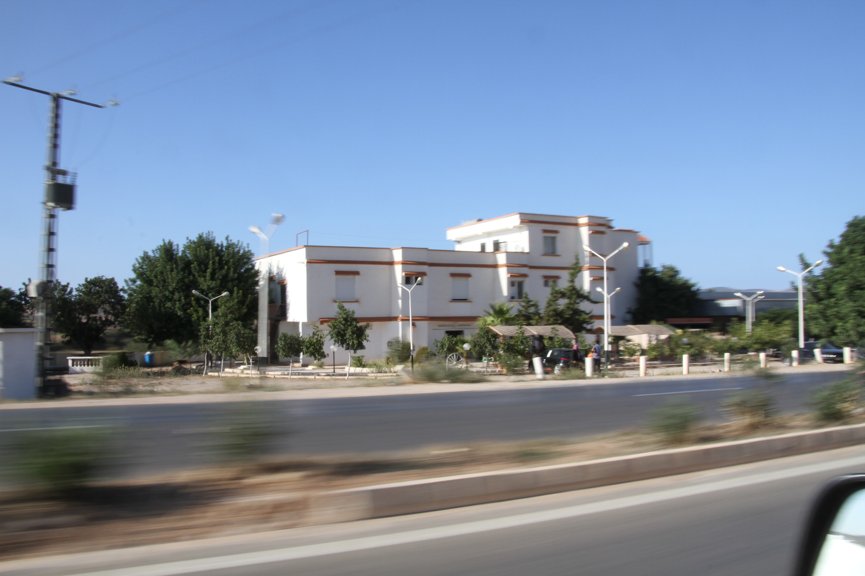 Restaurant sur la route de Remchi (Tlemcen)