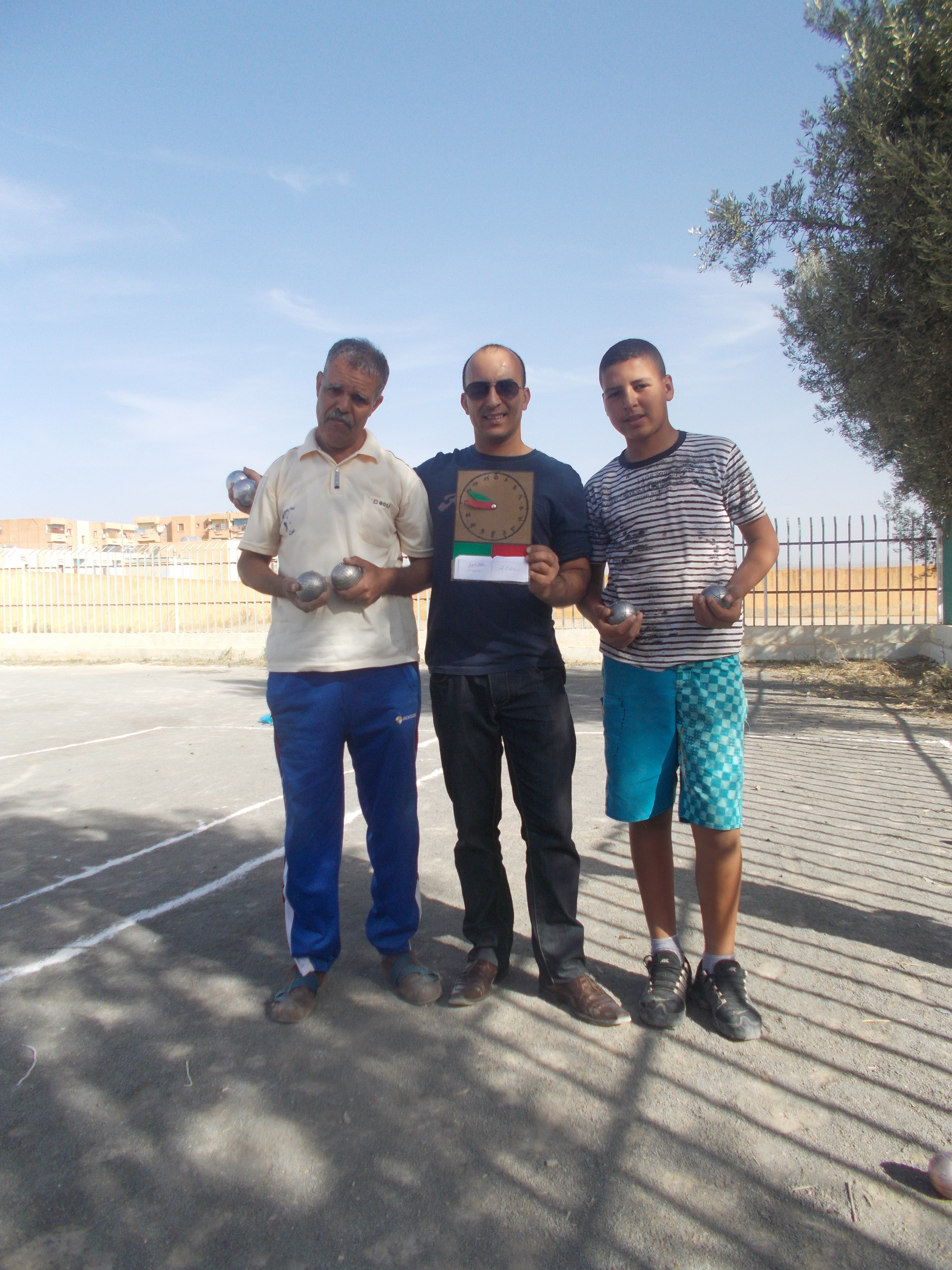 la pétanque   Ain el Hadid  .  labiod Ammar de france chez Nous