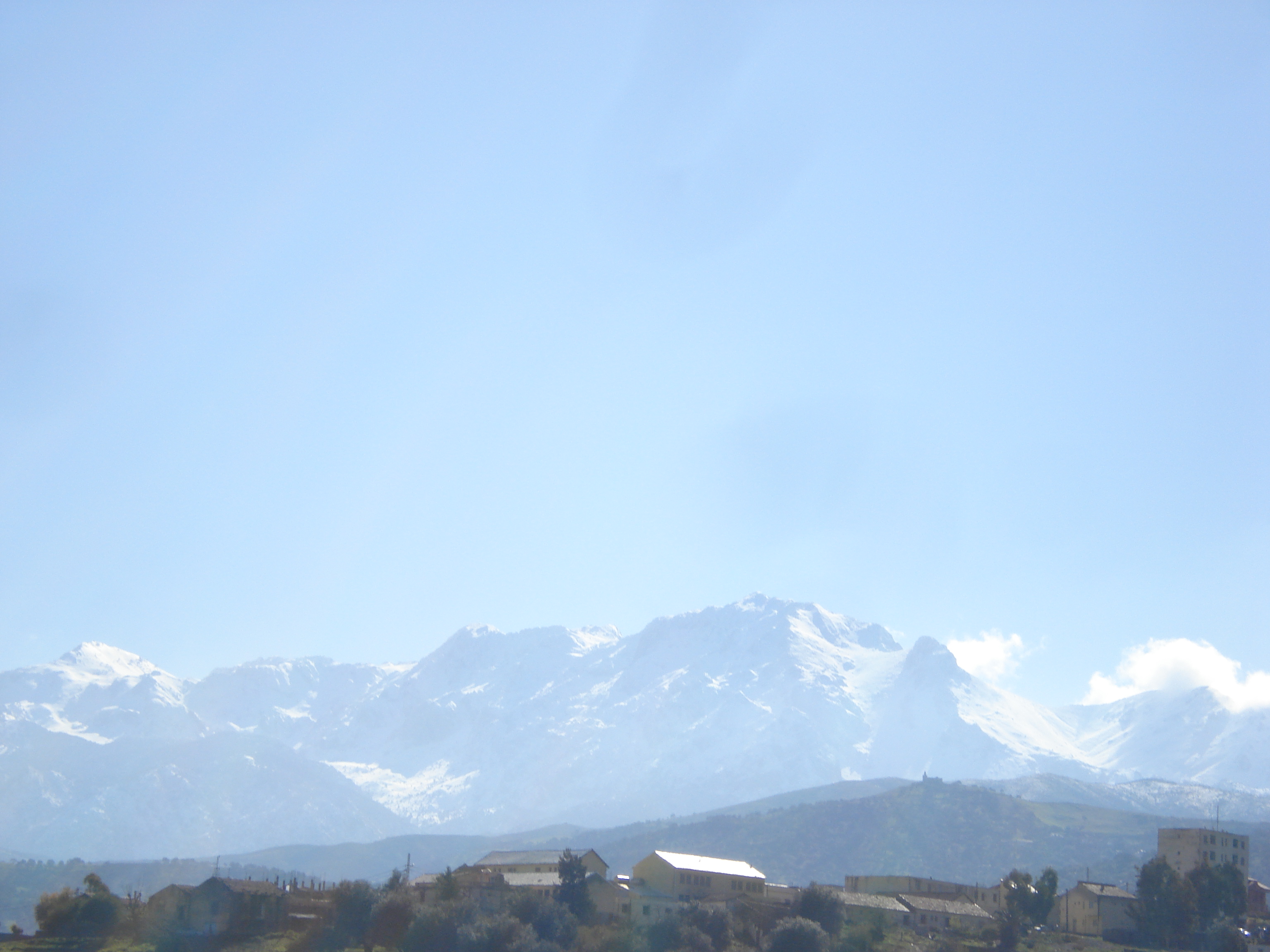 Vue de Frikat et Djurdjura.