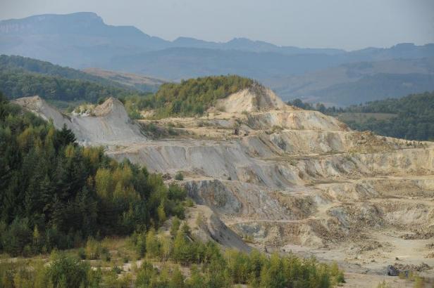 Planète - Roumanie: des ONG appellent le Canada à ne plus soutenir un projet de mine d'or