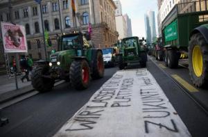 Planète - Allemagne: 30.000 manifestants à Berlin pour une agriculture plus verte