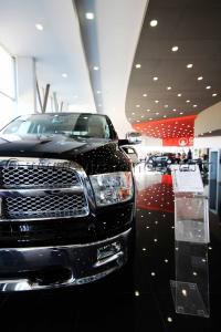 Maison Dodge RAM 1500, Auto, Concessionnaire à Oran