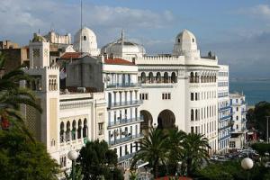 LES PORTES D'ALGER