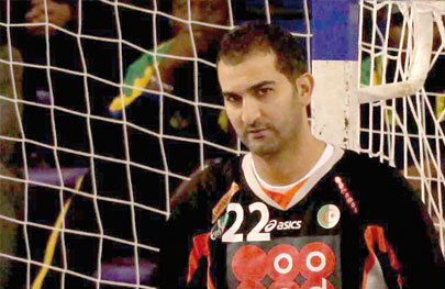 Algérie - Handball:  Abdelmalek Slahdji, gardien de but de l'équipe nationale «Il est temps pour moi de connaître une autre expérience»