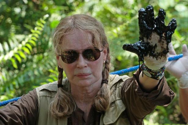 Planète - En visite en Equateur, Mia Farrow affiche sa «colère» contre Chevron 