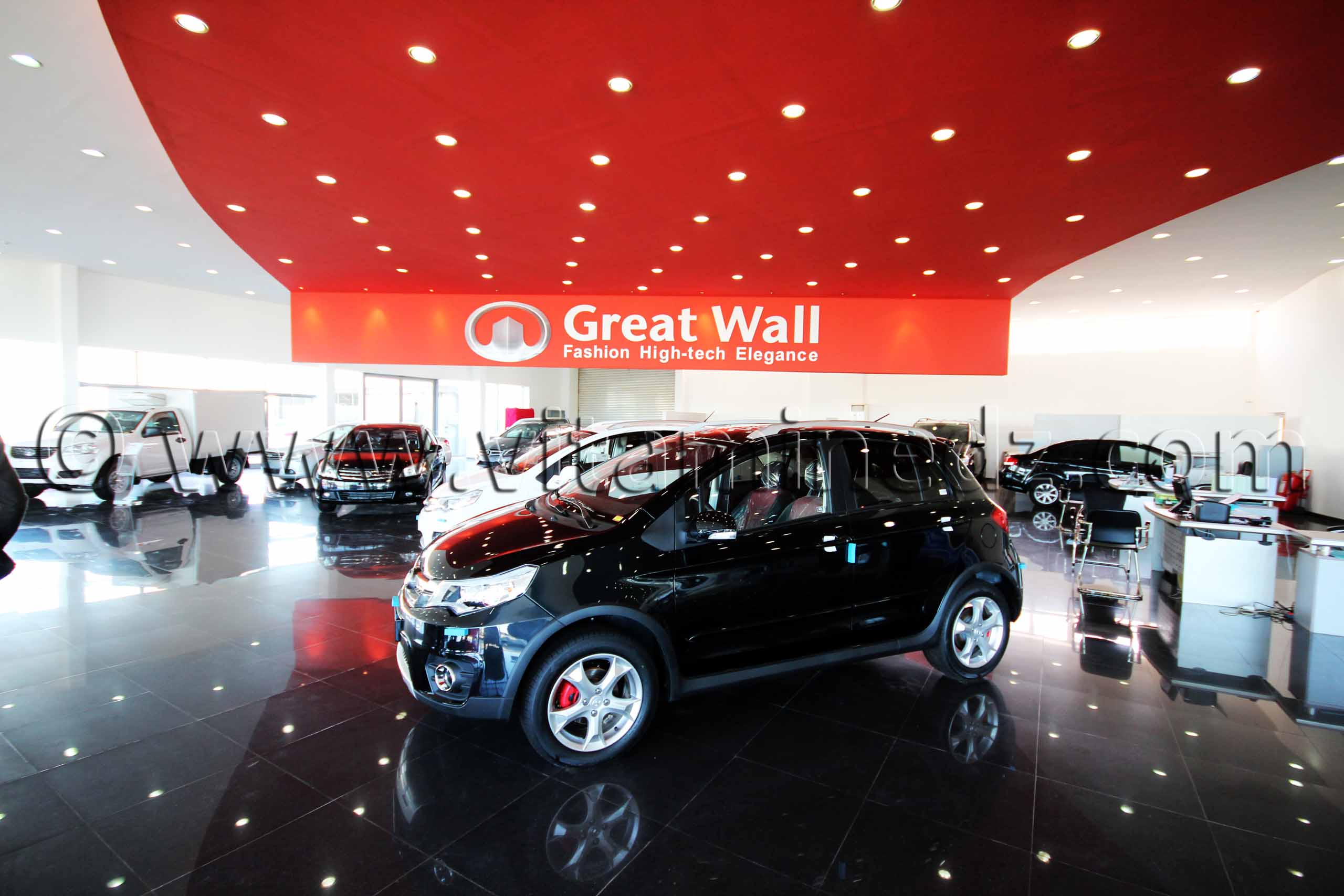 MERCEDZ BENZ & GREAT WALL - ORAN