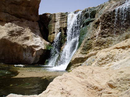 شلالات بوسعادة الساحرة