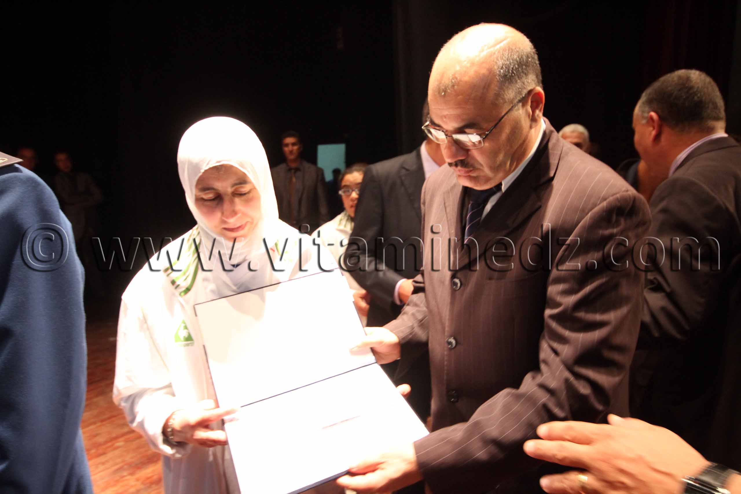 Sportifs de Tlemcen - Festivités du 1er Novembre 2013 avec la présence du nouveau wali de Tlemcen Abdelhafid Saci Ahmed