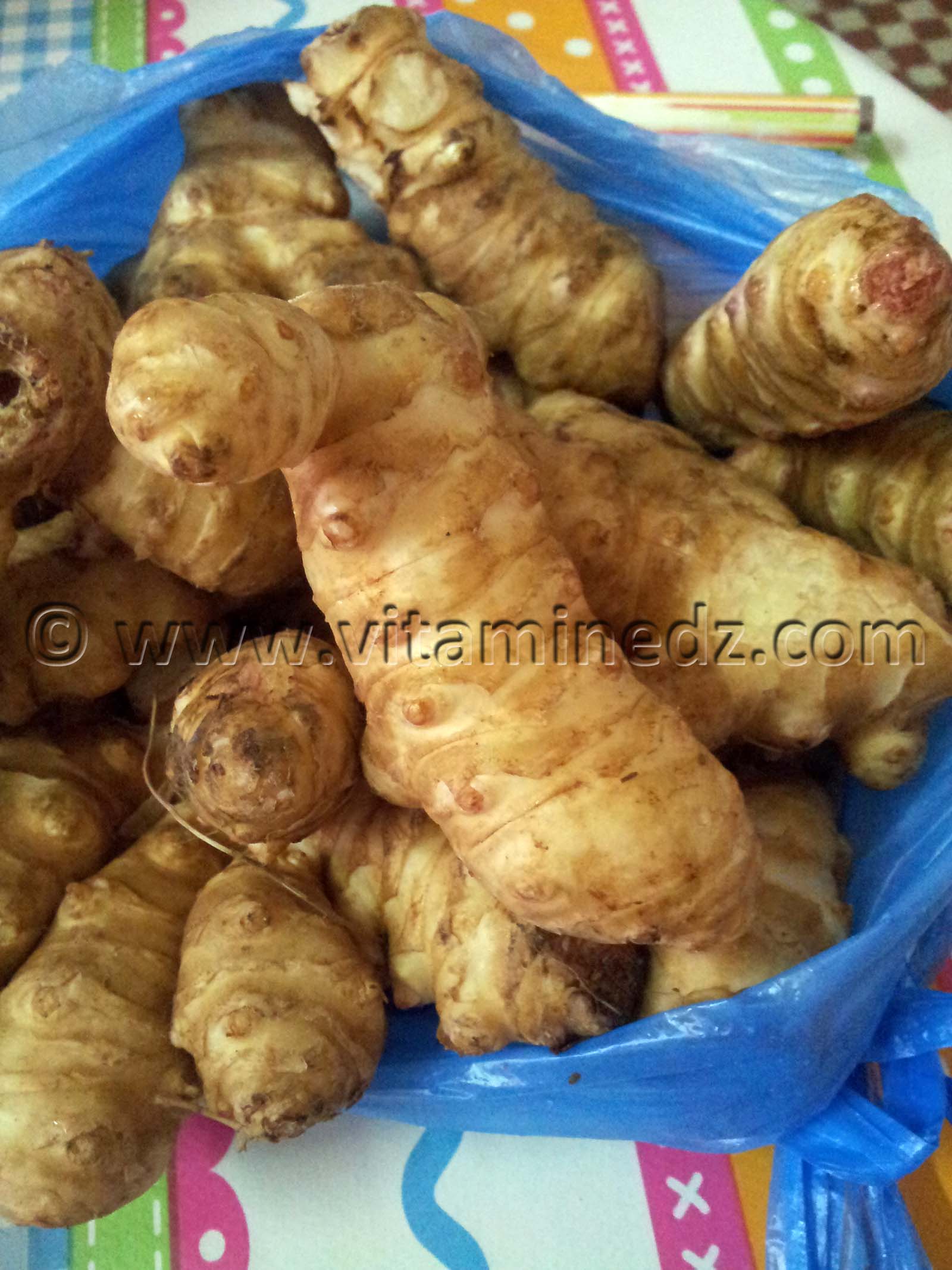 Tlemcen plats traditionnels  Batata Kasbiya, Topinambours